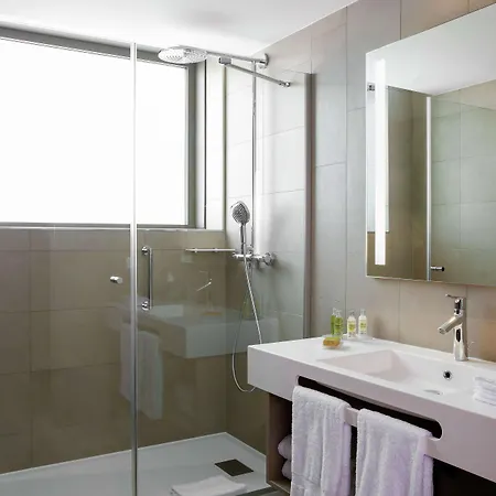 Hilton Garden Centre 4*