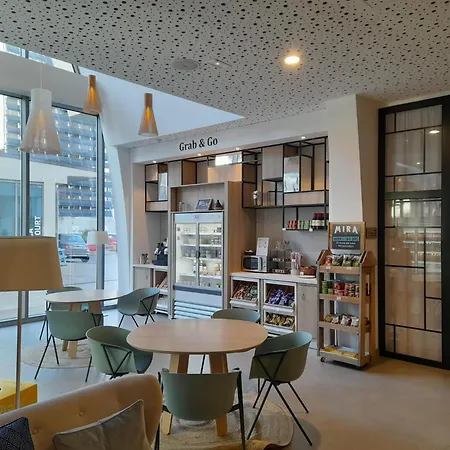 Отель Hilton Garden Centre 4*