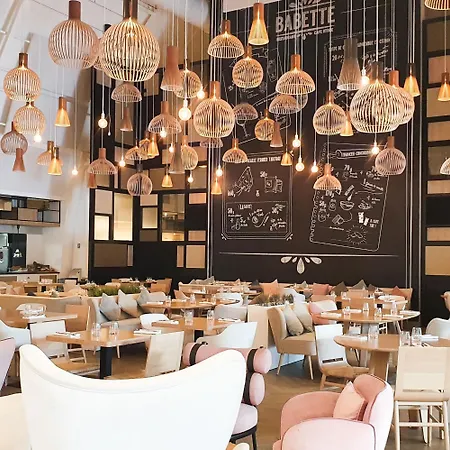 Hilton Garden Centre 4* Bordeaux