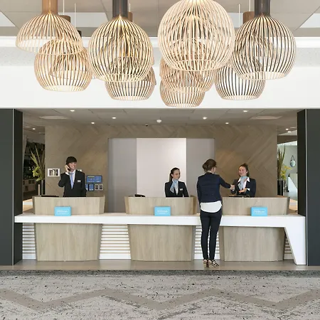 Hilton Garden Centre Hotel 4*