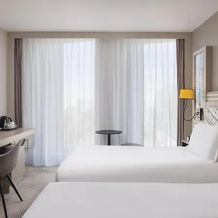 Hilton Garden Centre Hotel 4*