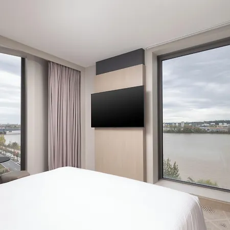 Hilton Garden Centre Bordeaux