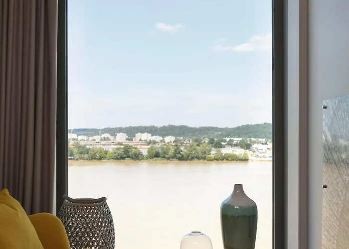 Hilton Garden Centre Bordeaux