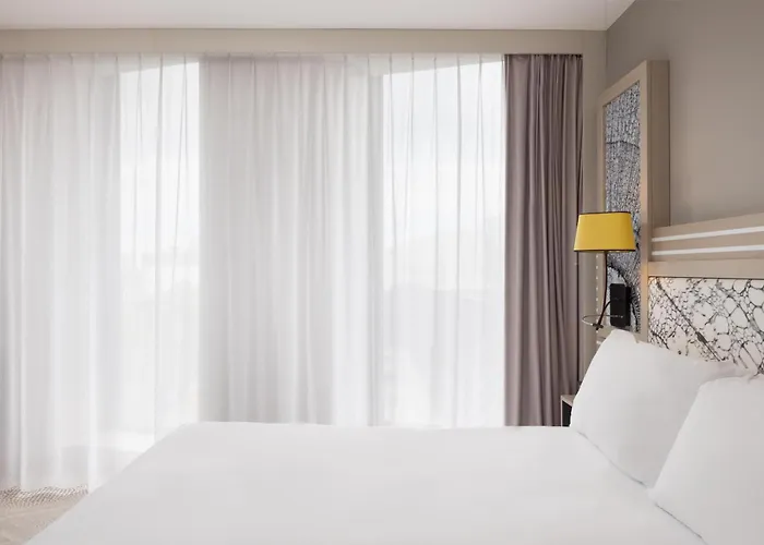 Hilton Garden Centre Hotel Bordeaux