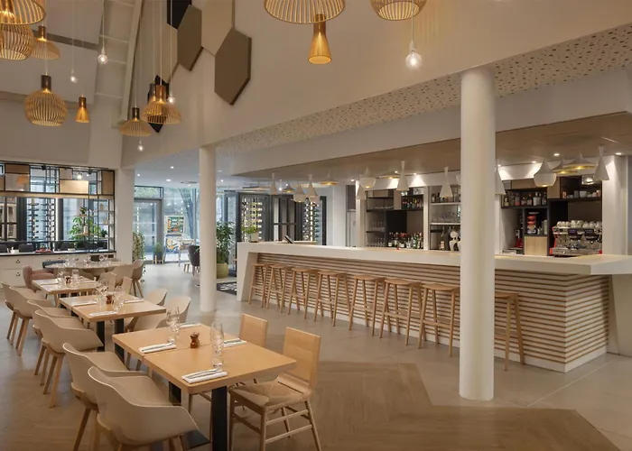 Hotel Hilton Garden Centre 4*