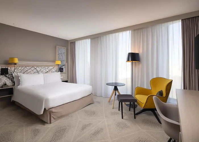 波尔多市中心希尔顿花园酒店 4* 波尔多