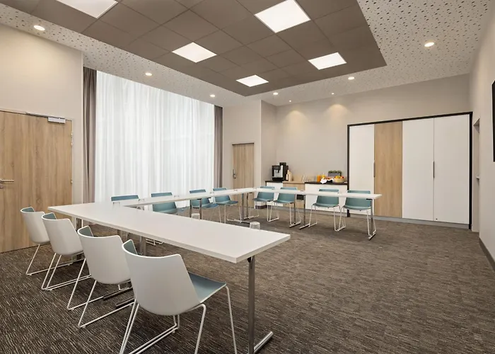 Hilton Garden Centre 4*