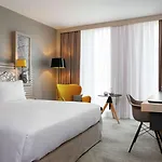 Hilton Garden Centre 4*