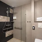 Hilton Garden Centre Hotel 4*