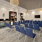 Hilton Garden Centre Hotel 4*
