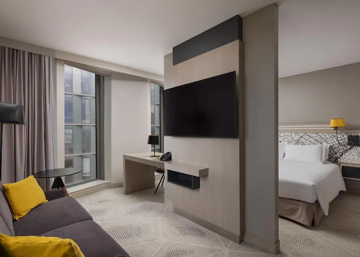 Hilton Garden Centre 4*