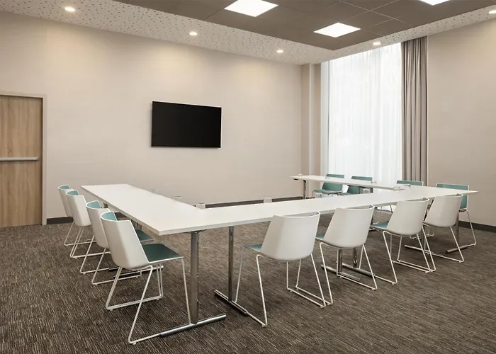 Hotell Hilton Garden Centre 4*